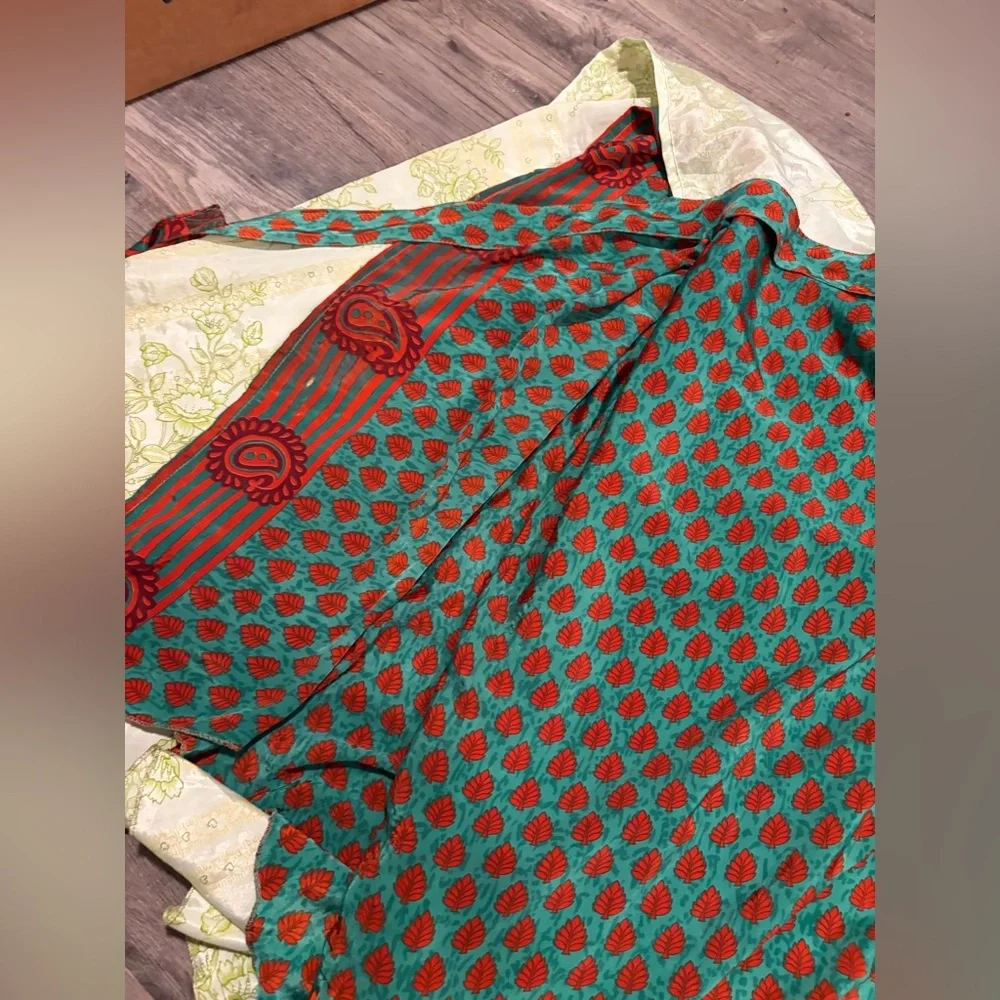 Sari Wrap Skirt - Silk NWT w multiple layers of fabric - Picture 3 of 7